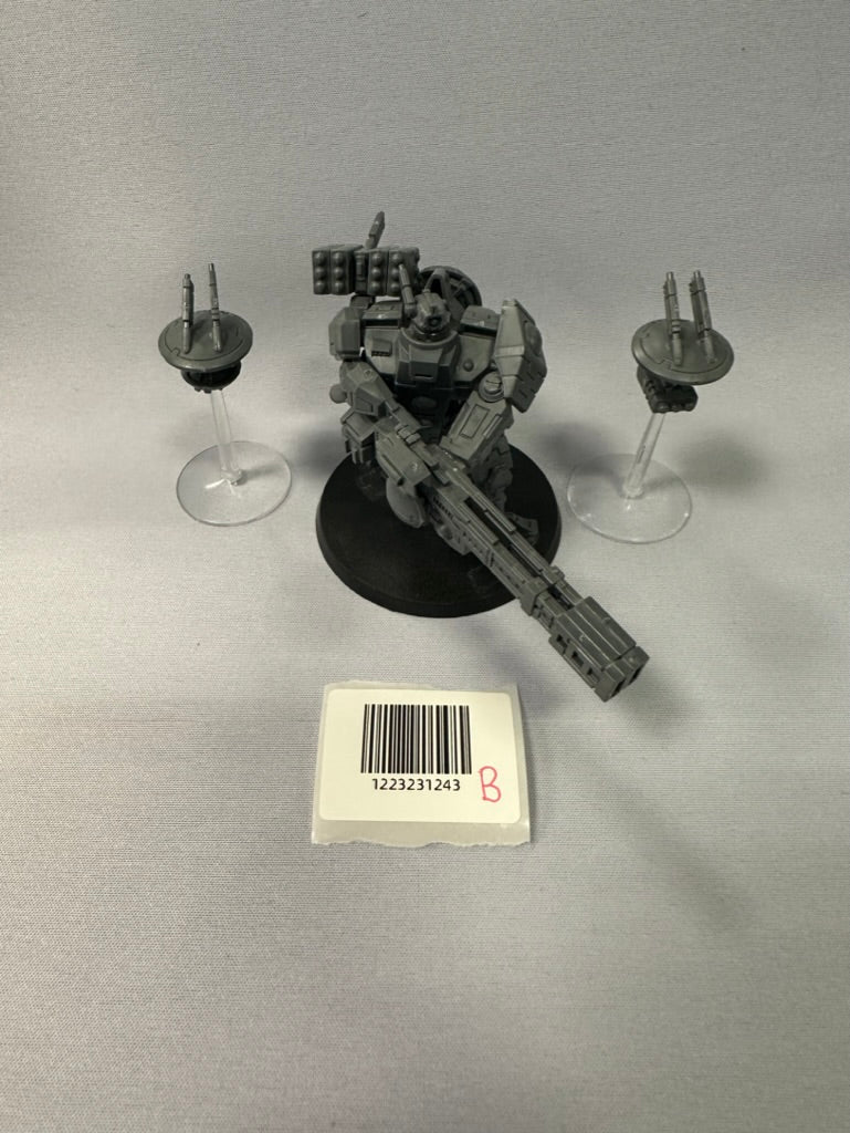 Used Broadside Battlesuit B | Tables and Towers