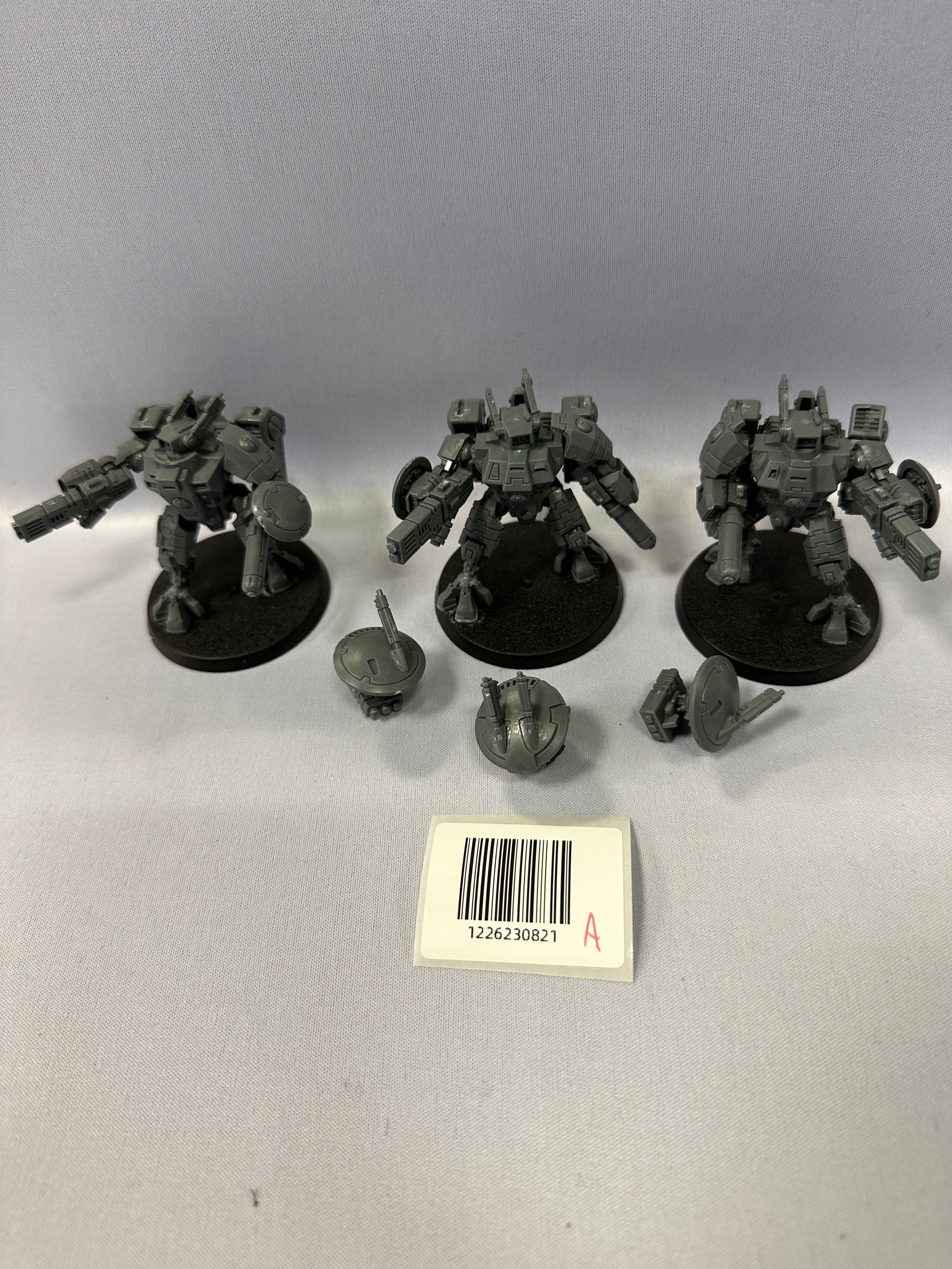 Used Crisis Battlesuits A | Tables and Towers