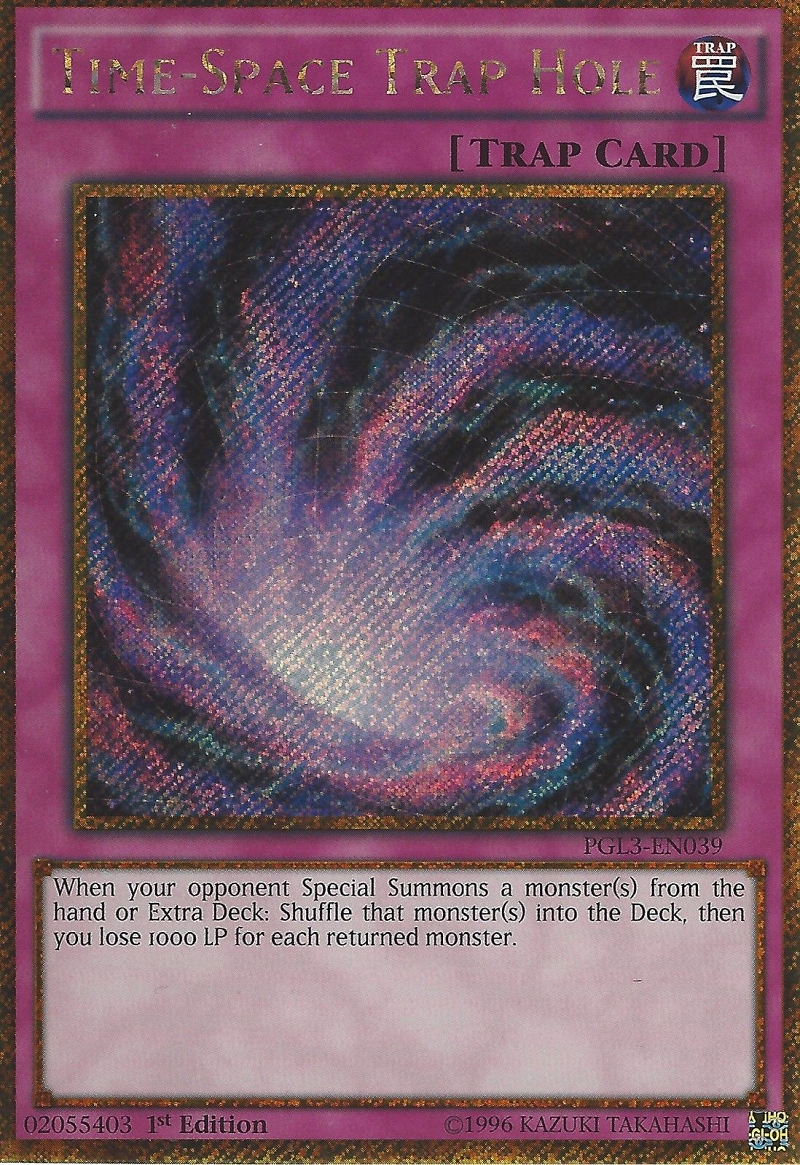 Time-Space Trap Hole [PGL3-EN039] Gold Secret Rare | Tables and Towers