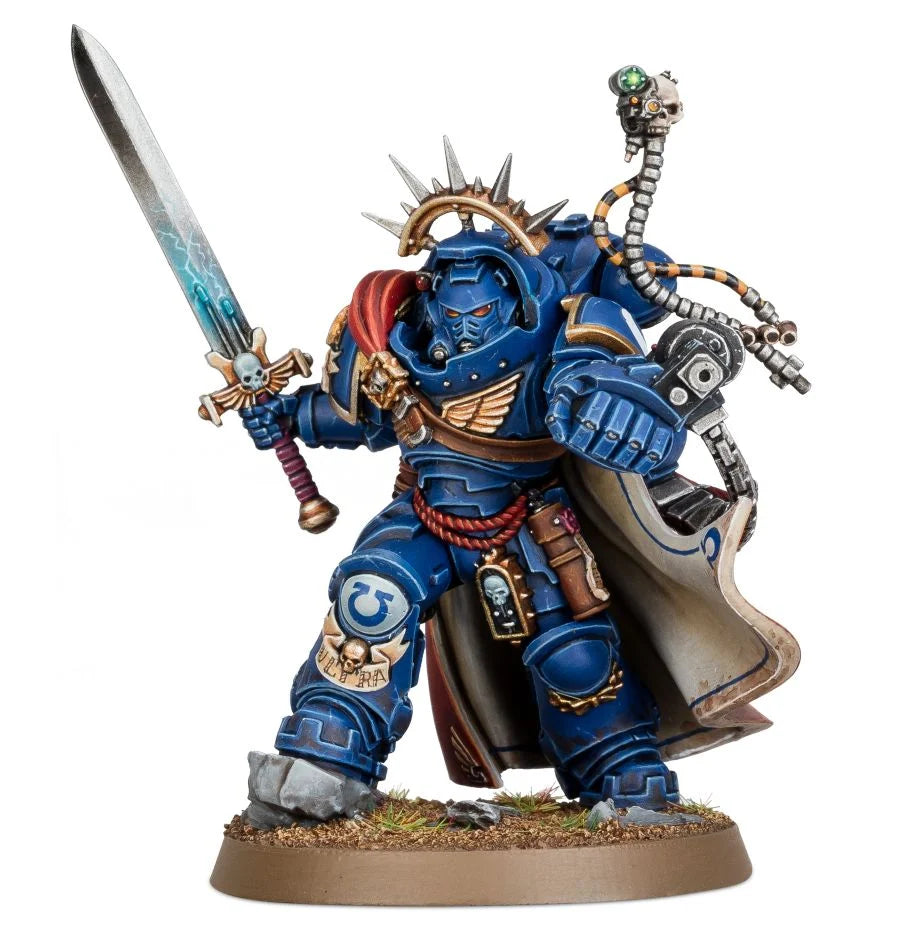 Space Marines: Captain in Gravis Armour | Tables and Towers